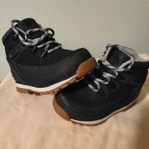 Toddler Shoes. Sz 7. BLK Timberland Boots